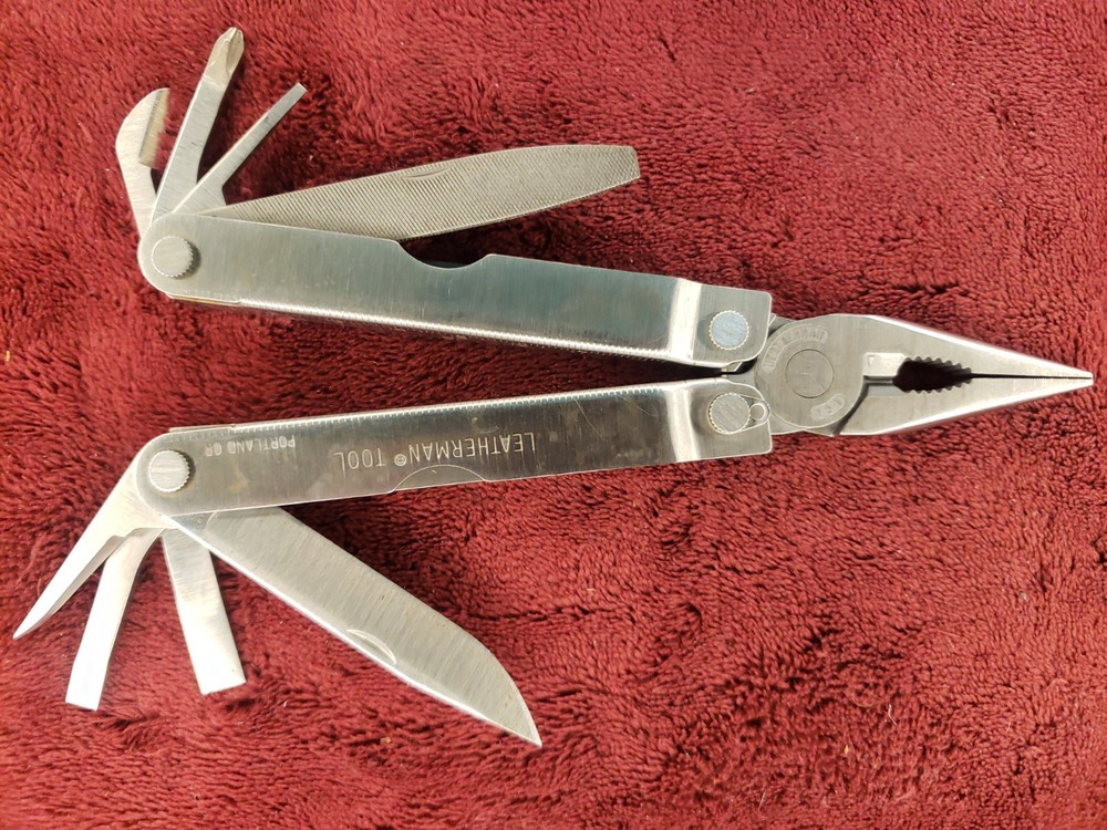 Leatherman ~ PST Multi tool 0401 0501 Date Codes SCC * CBW 2001 print