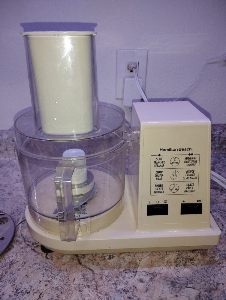 Hamilton Beach Food Processor Mod. 702R. Listed 917B