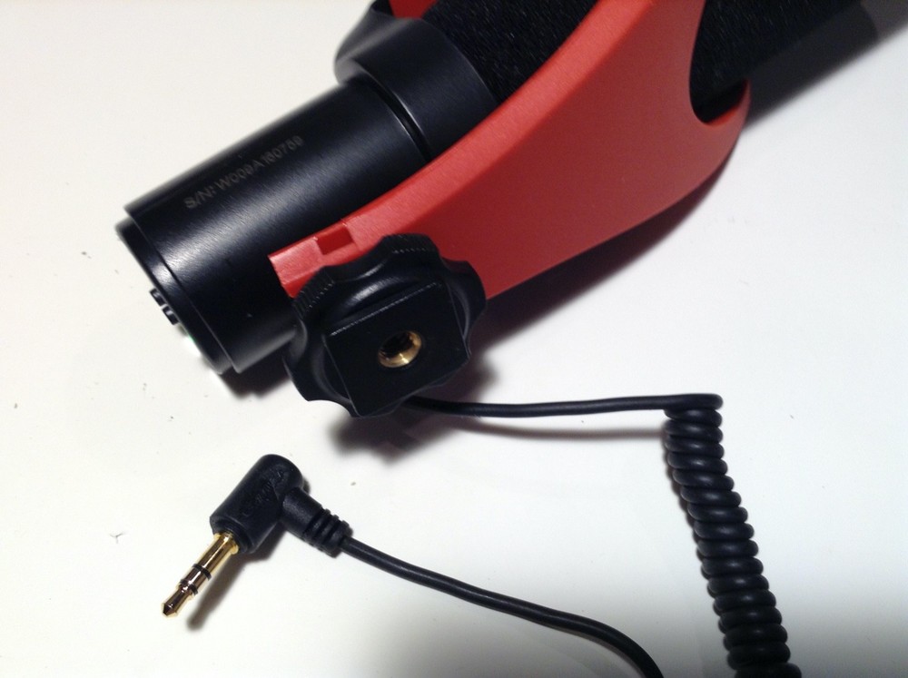 Comica CVM-V30 PRO Camera Microphone Super-Cardioid Pattern Directional (RED)