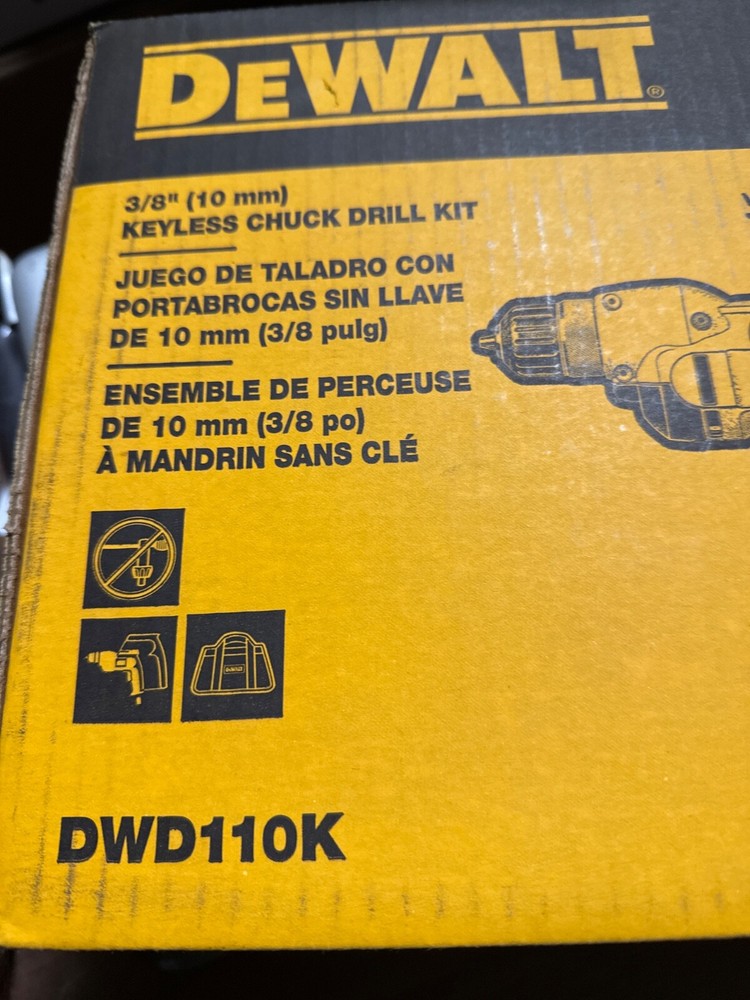 DeWalt 3/8” Keyless Chuck Drill Kit DWD110K