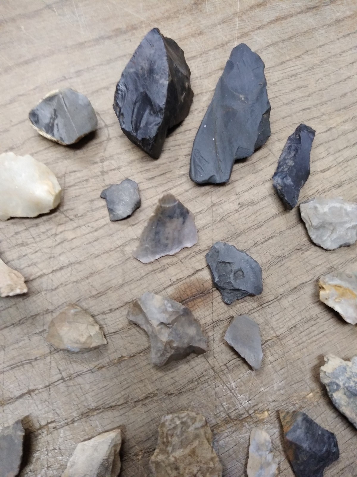 21 Piece Pennsylvania Native American Arrowheads Artifacts Tool Shards Lot