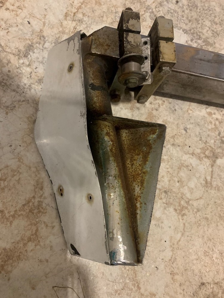 1966 Mooney M20C Mark 21 Retractable Step 840005