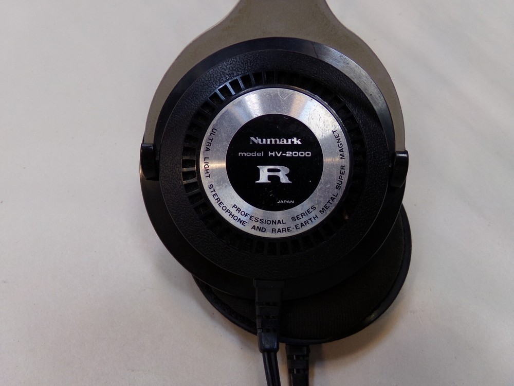 Numark HV-2000 Headphones