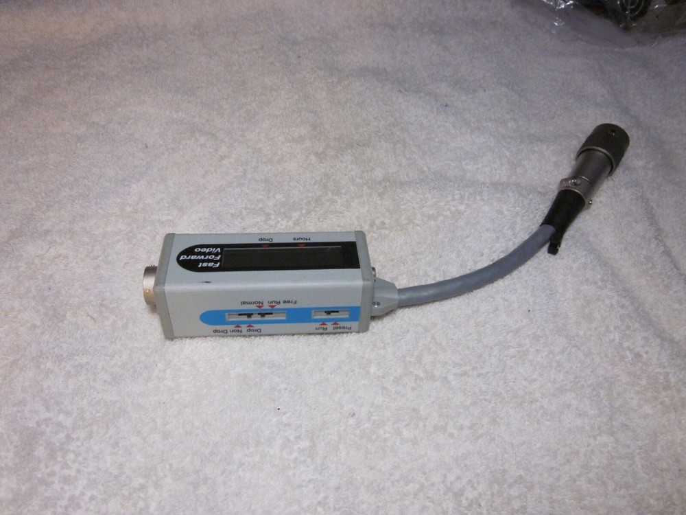 SMPTE TIME CODE GENERATOR/ READER P-1