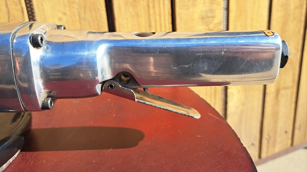 Gison GP-831LN Air 7" Angle Grinder Used