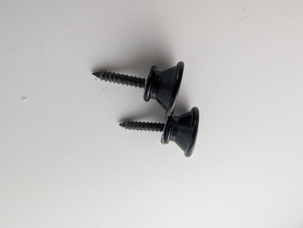 2020's Jackson JS32 Warrior Strap Buttons Black