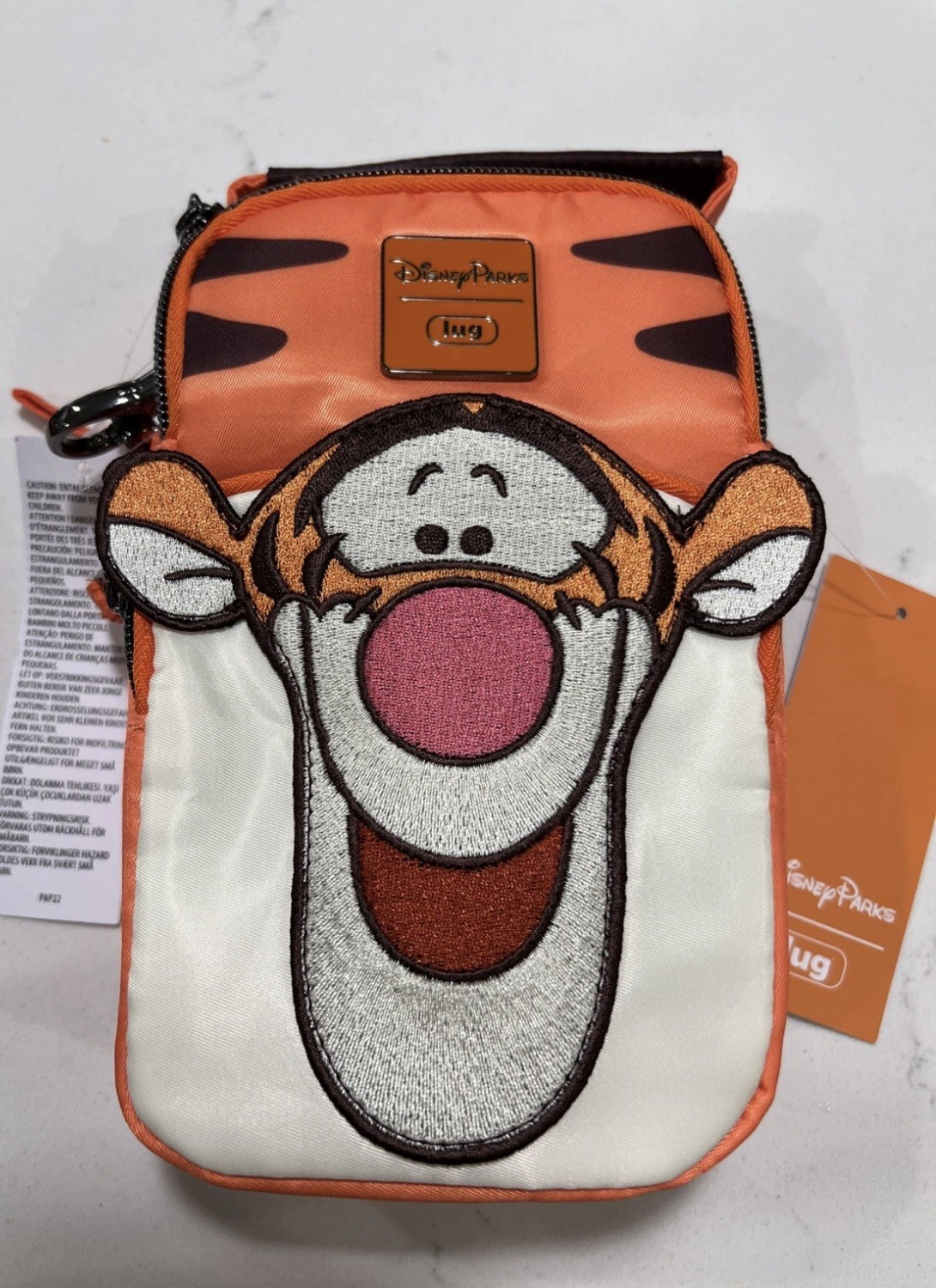 NEW 2024 Disney Parks Lug Winnie The Pooh Tigger Crossbody Bag NWT