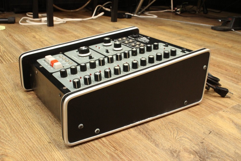 ROLAND SYSTEM-100 MODEL 104 [510642]
