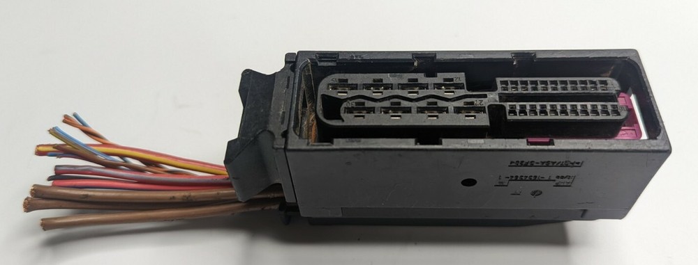 09-16 AUDI Vw Harness Connector 4F0973863D