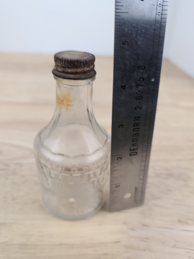 Vintage Morgan David Wine Bottle