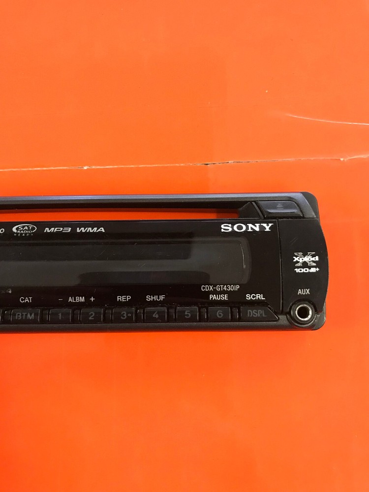 Sony CDX-Gt430iP faceplate