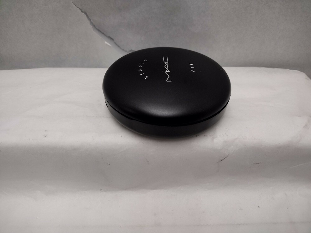 Foundation Compact w/ Sponge and Mirror , MAC Studio Fix Powder/ empty compact