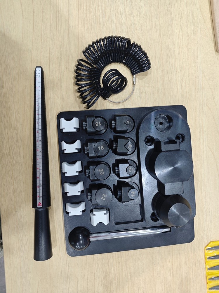 Tooltos Ring Bender Set with Ring Sizer Mandrel Pre-Owned Free US Shipping