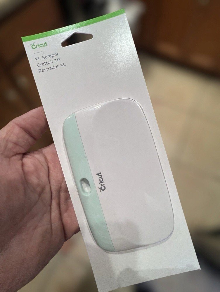 New! CRICUT XL SCRAPER