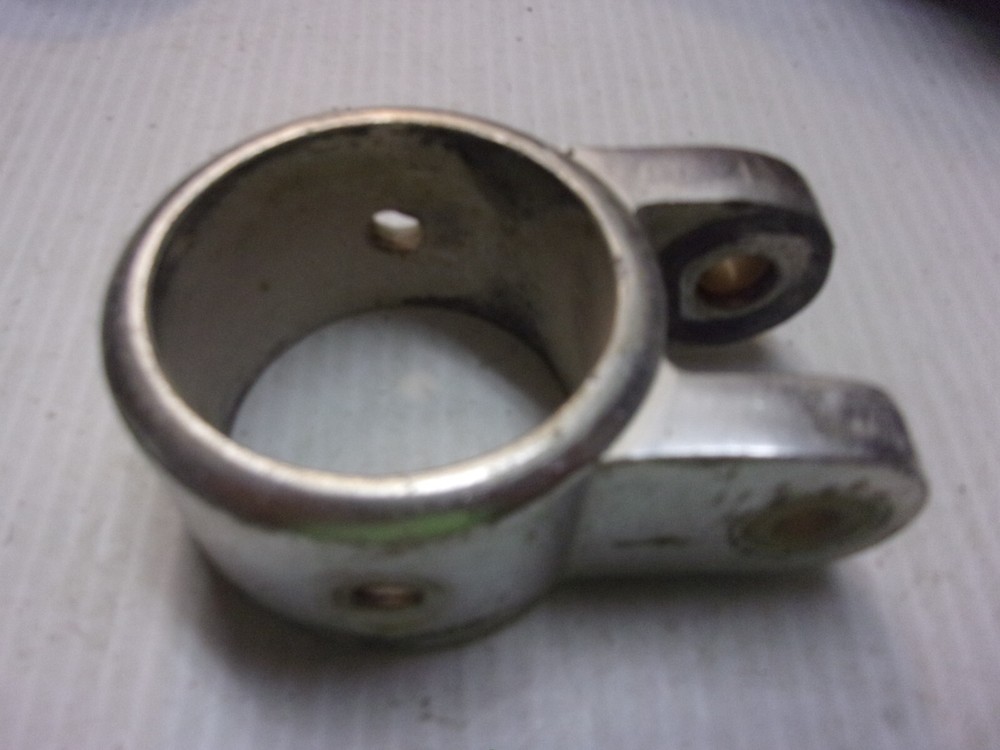 RUPP MARINE OUTRIGGER  spreader mount collar part