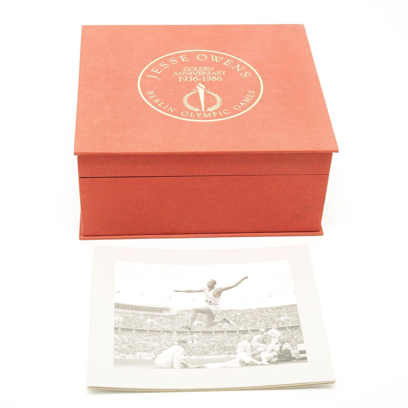 Jesse Owens Golden Anniversary 1936-1986 Display Box w/Photos - for Leica R4