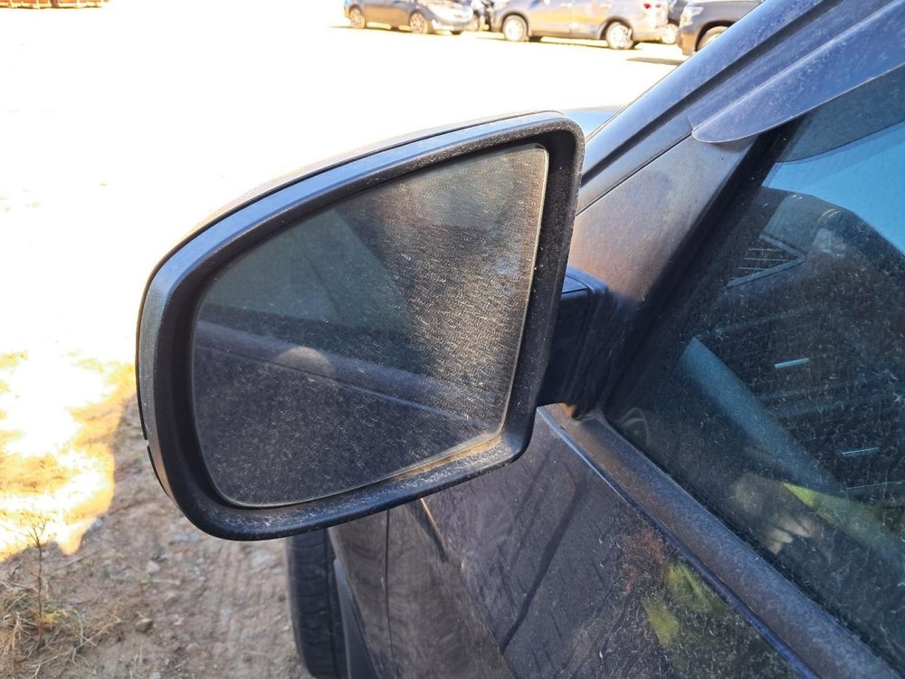 X5 2009 Glove Box 4833592