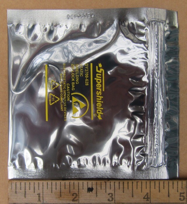 100 4x4" Zip-Top Dou Yee Static Shield Bags