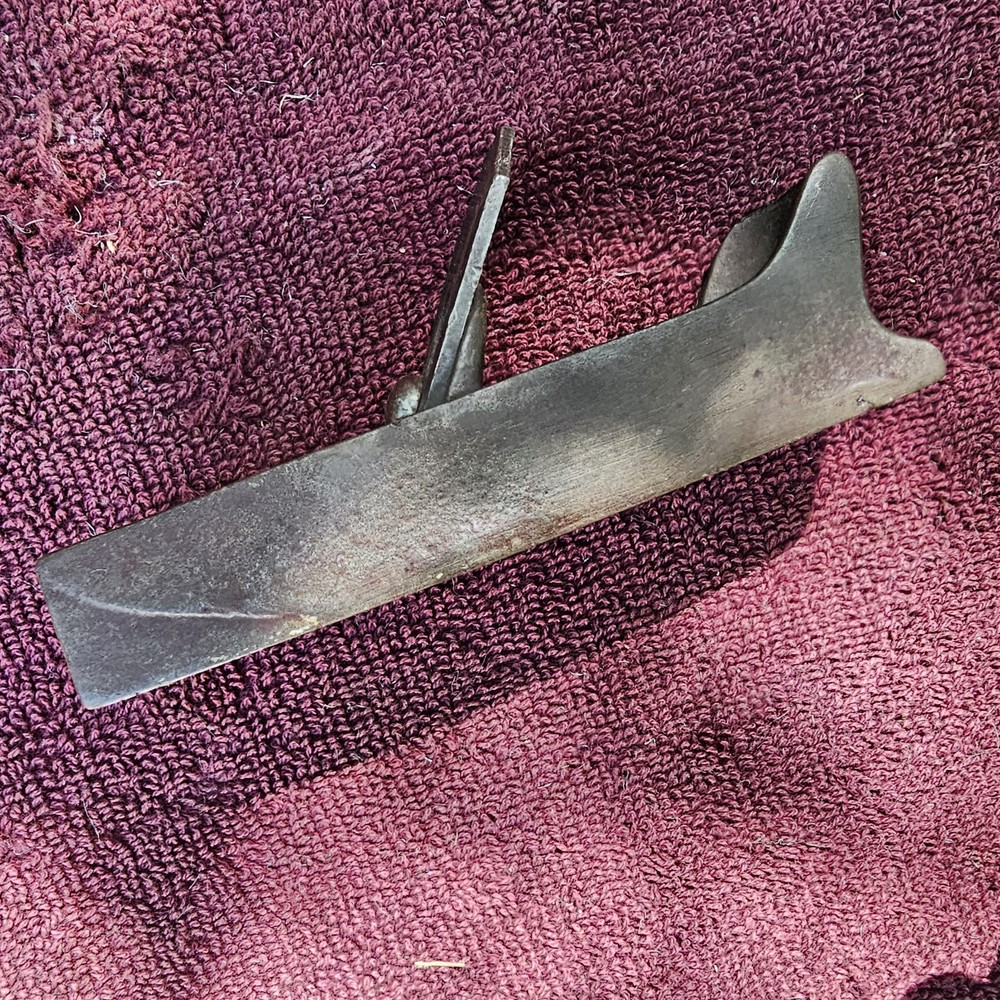 Antique Unmarked 4-1/2" Long Cast Iron Plane
