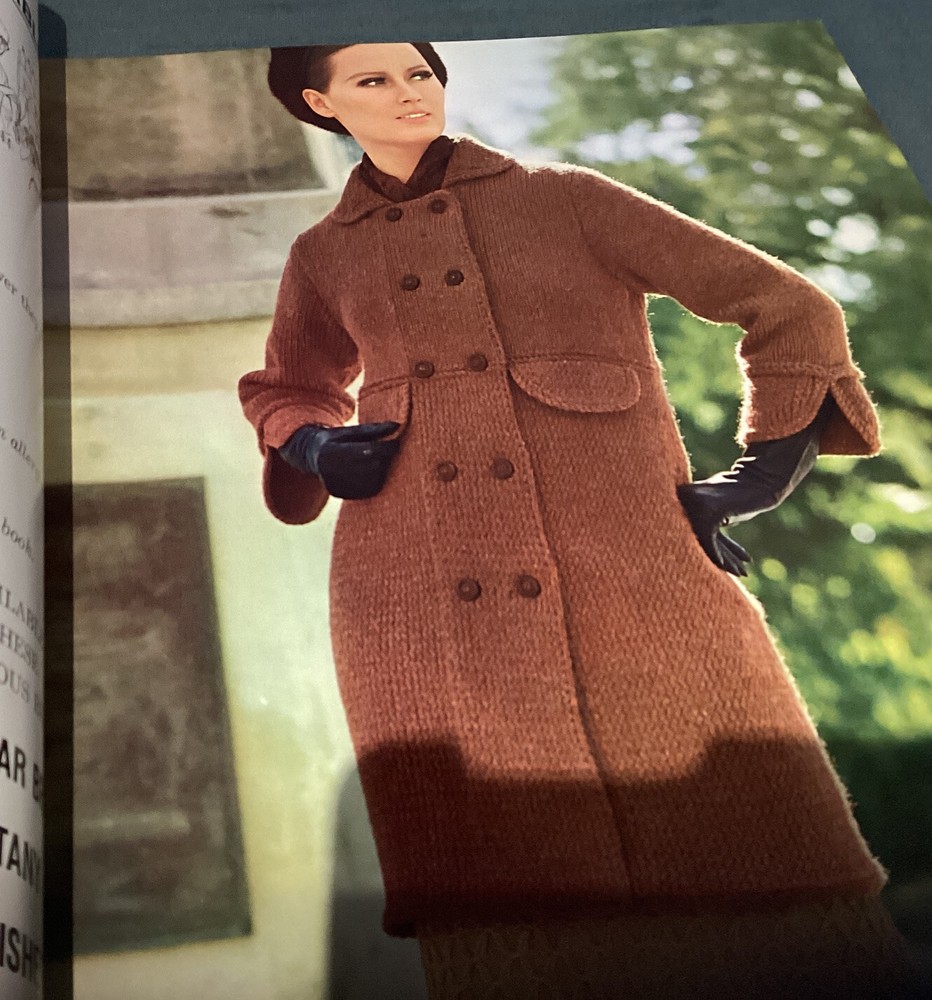 1967 New Hand Knits Fleisher Bear Sweaters Dresses Coats Pattern Book
