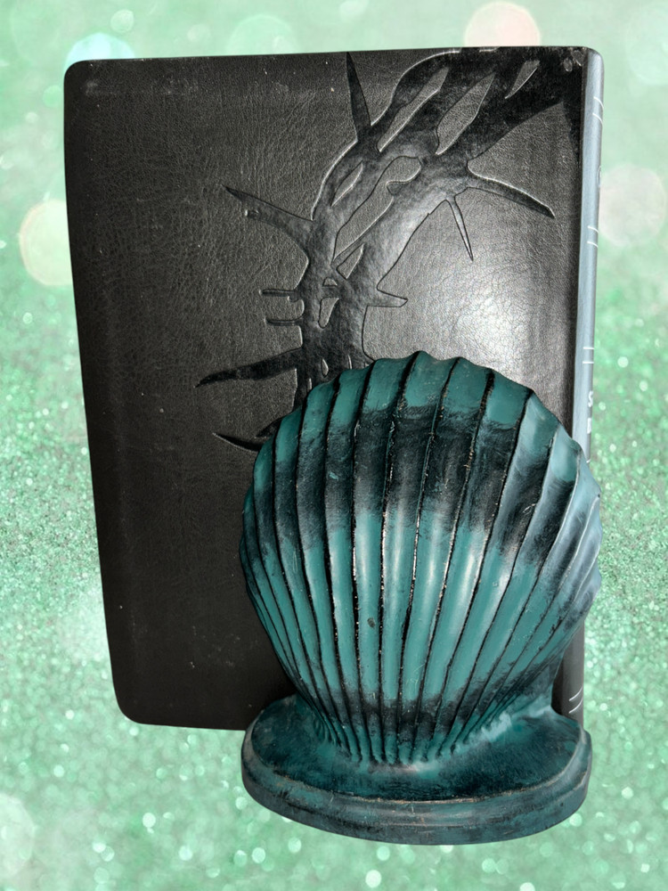 Pair Bronze Shell Bookends – Classic Coastal Decor, Plaster Finish