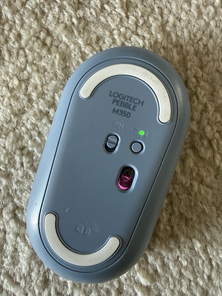 Logitech K850 Wireless/unify Bluetooth Keyboard With M350 Pebble Bluetooth Mouse