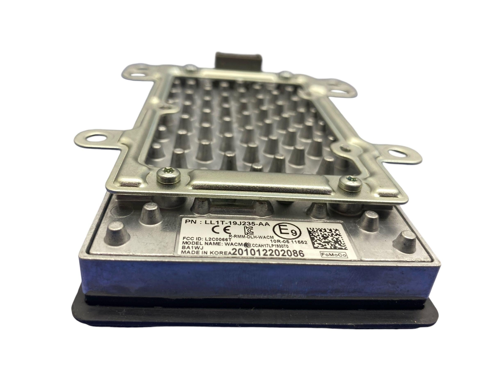 2020 - 2024 FORD EXPLORER OEM WIRELESS PHONE CHARGER PAD MODULE LL1T19J235AA