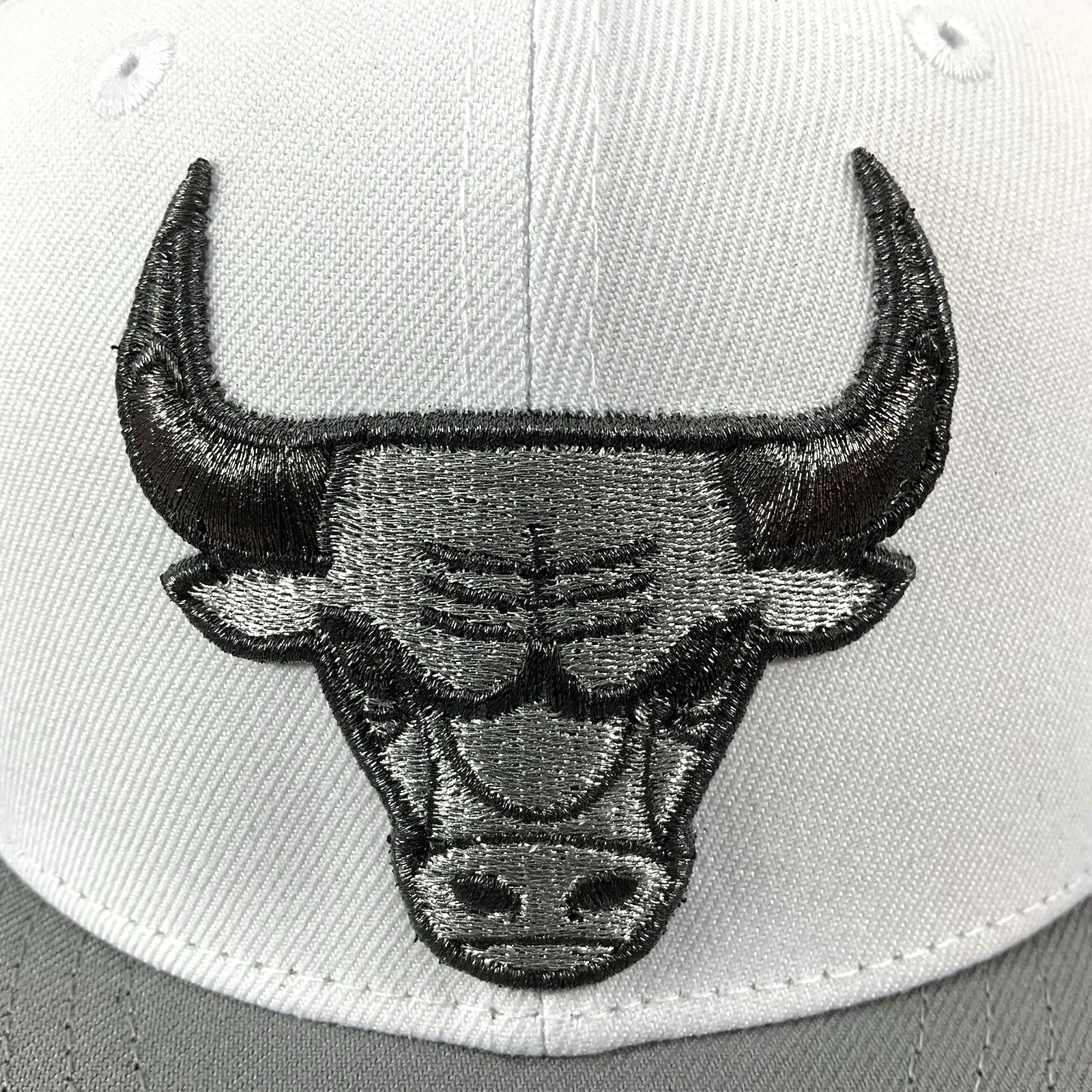 New Era Chicago Bulls Exclusive Grey Gunmetal White 9FIFTY Snapback Hat Cap
