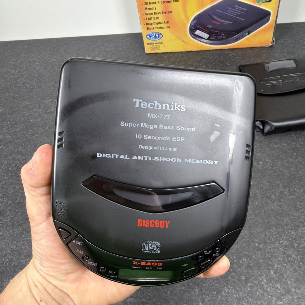 Techniks Discboy MX-777 Portable CD Player Walkman Boxed (READ DESCRIPTION)