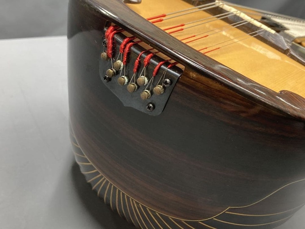 Mandolin Suzuki M-60