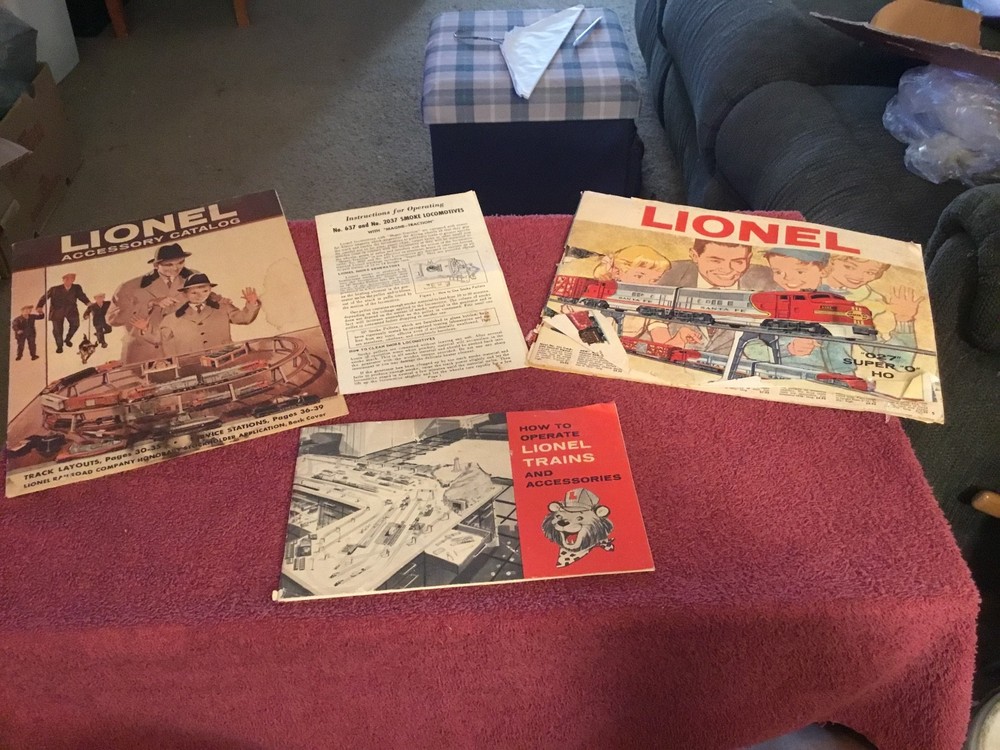 Vintage Lionel Catalogs and Booklets