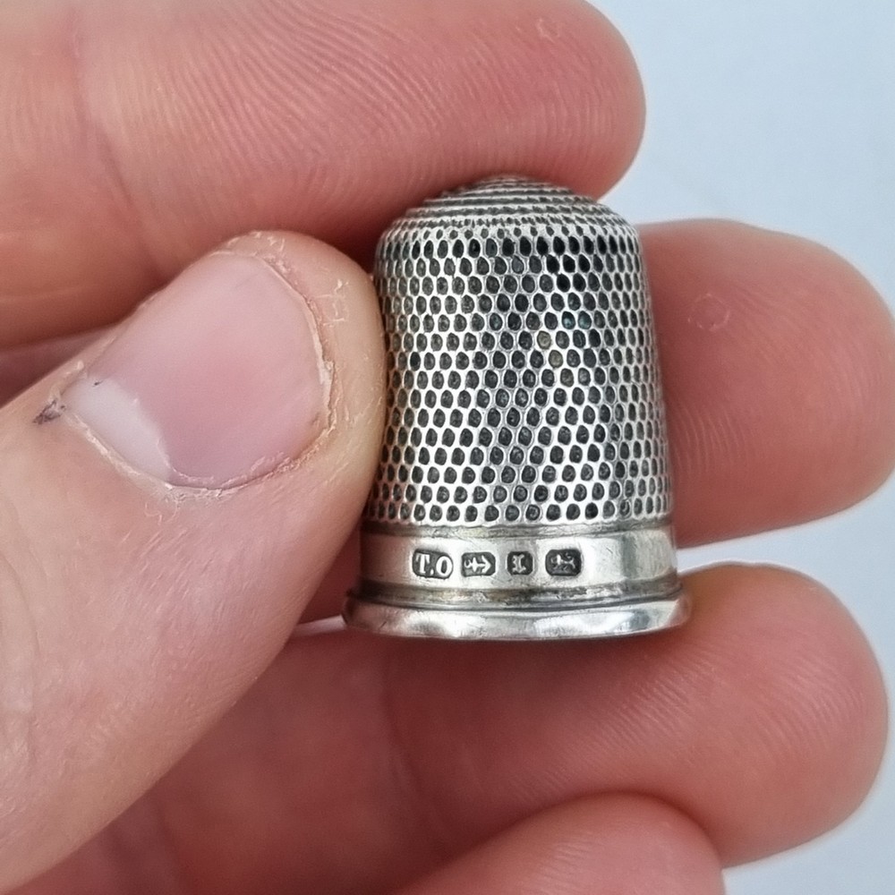 Antique Solid Silver Thimble Birmingham 1885 Thomas Oakley