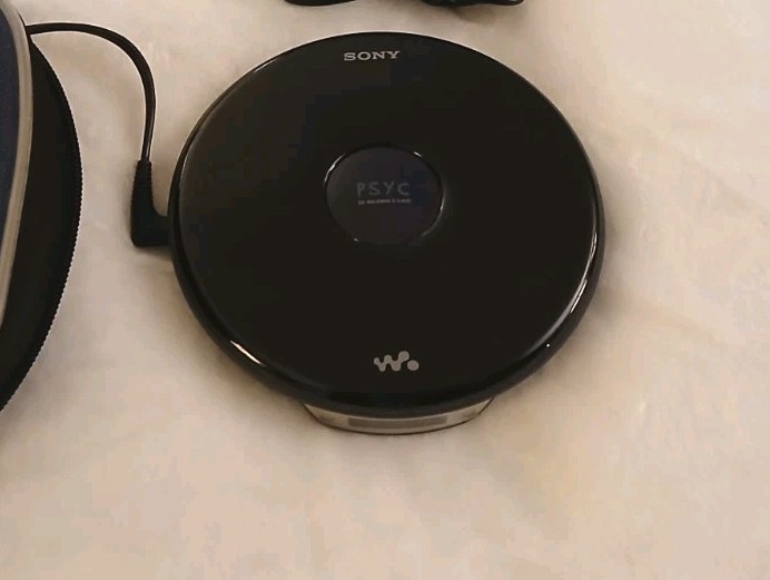 Sony D-EJ010 PSYC CD Walkman Portable Player Earbuds CDS Speakers Case Bundle