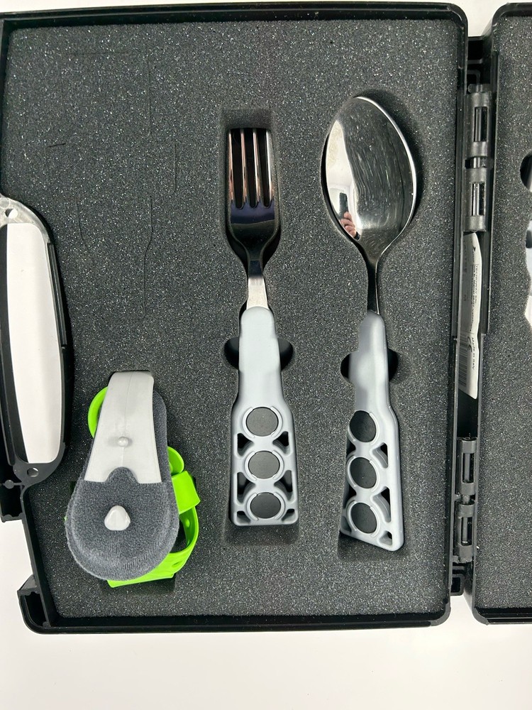 Tactee Magnetic Cutlery System Complete Kit - Medium
