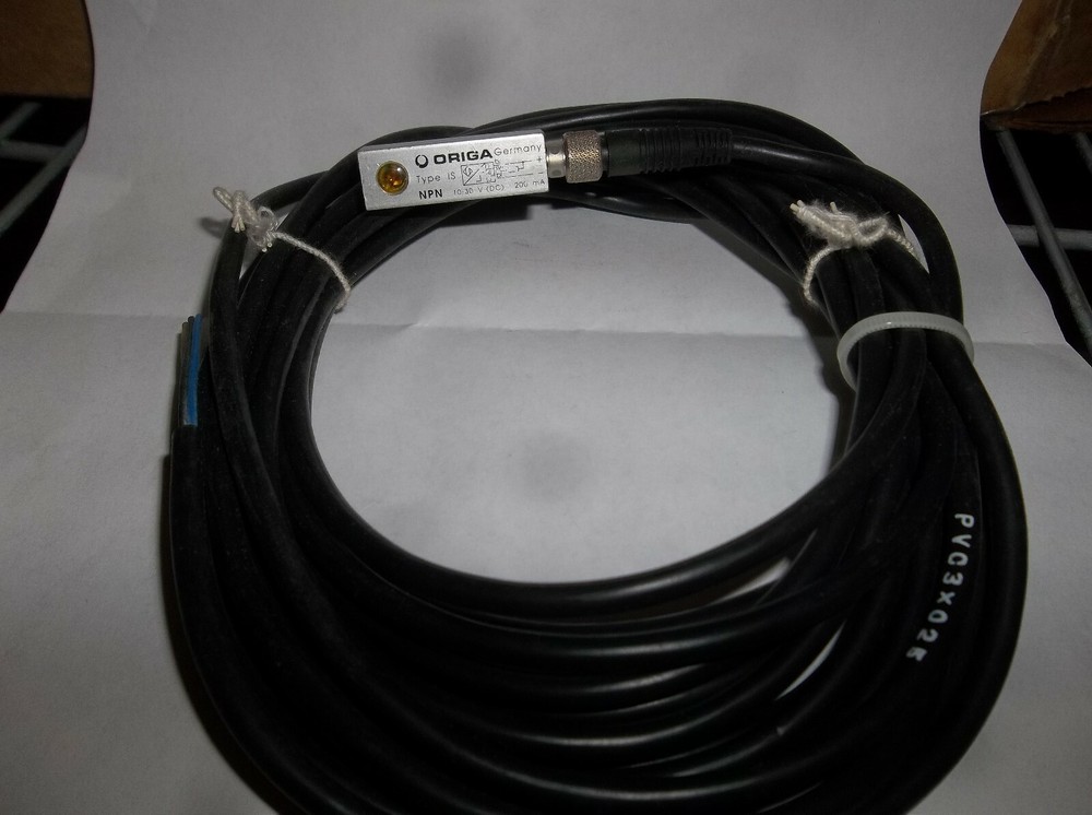 ORIGA TYPE IS PROXIMITY SENSOR SWITCH With PVC3X025