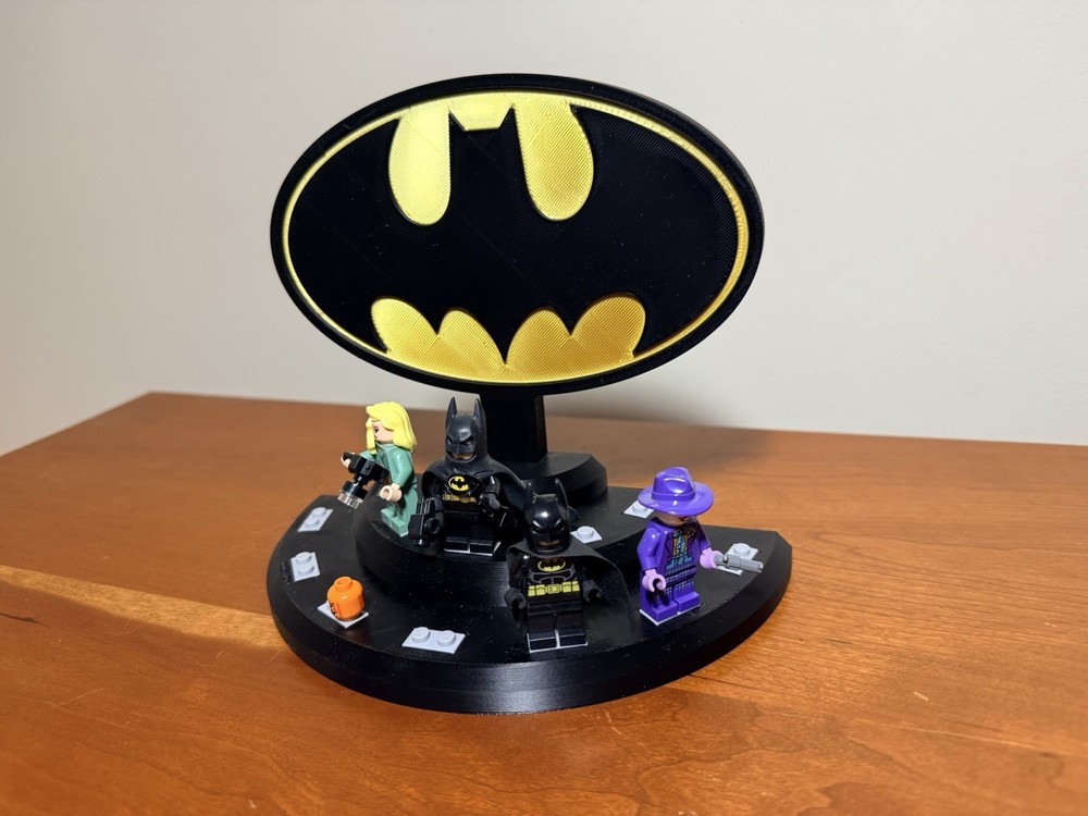 Lego Batman Minifigure Stand