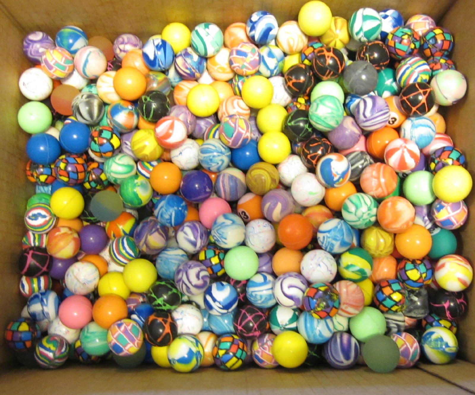 12 NEW SUPER HIGH BOUNCE BALLS 27MM 1" HI BOUNCY SUPERBALL PARTY FAVORS CAT TOY