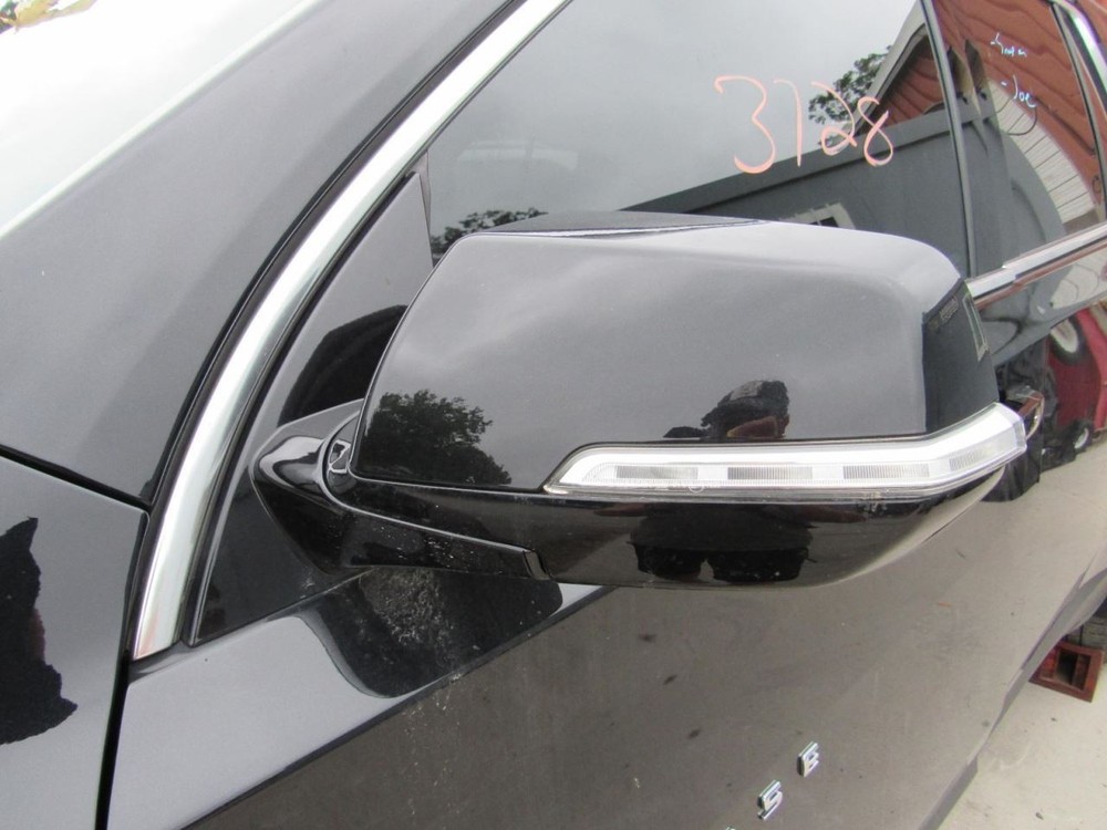 TRAVERSE 2018 Glove Box 1072814