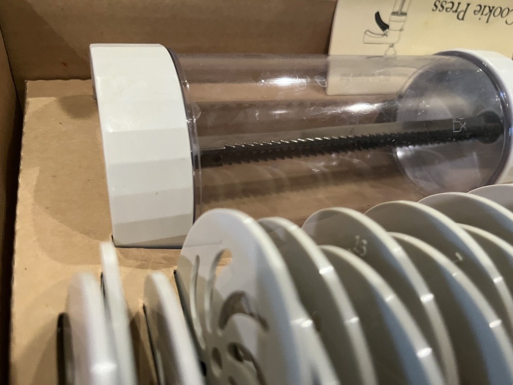 Pampered Chef Cookie Press In Box With Manual