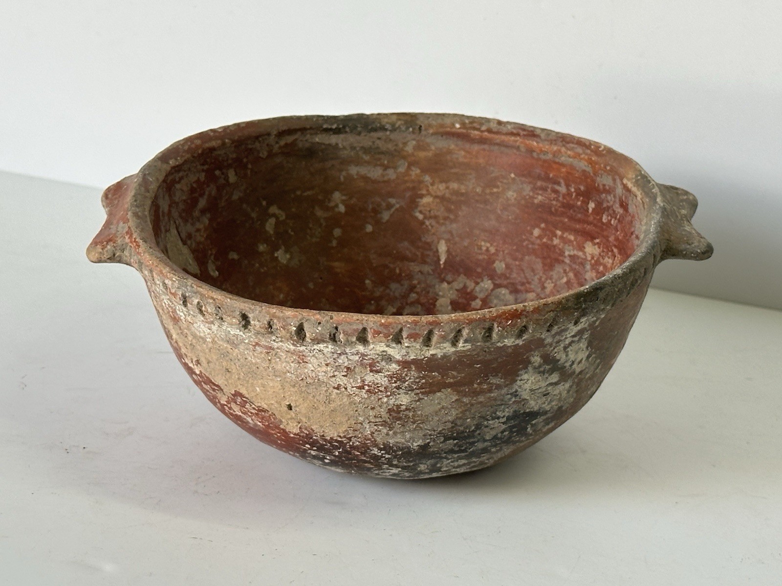 COLORFUL RED QUAPAW POTTERY HANDLED PIE CRUST BOWL ARKANSAS MISSISSIPPIAN JAR