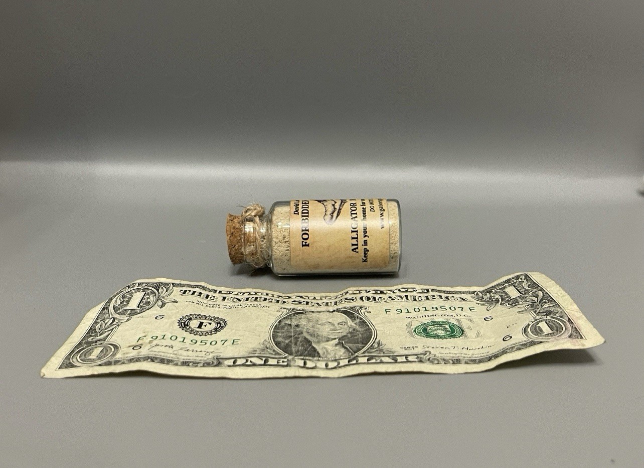 ALLIGATOR BONE DUST – Voodoo, Hoodoo, Wicca, Gothic, Oddity