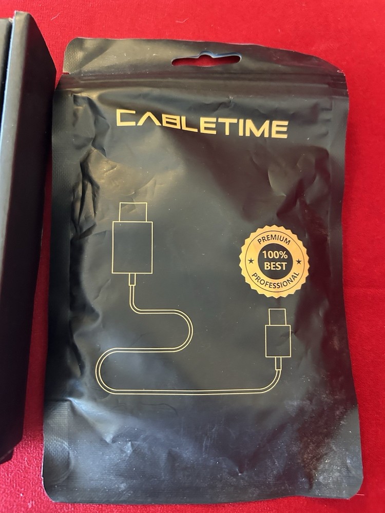 Pro Grade Thunderbolt 3 Memory Card Reader