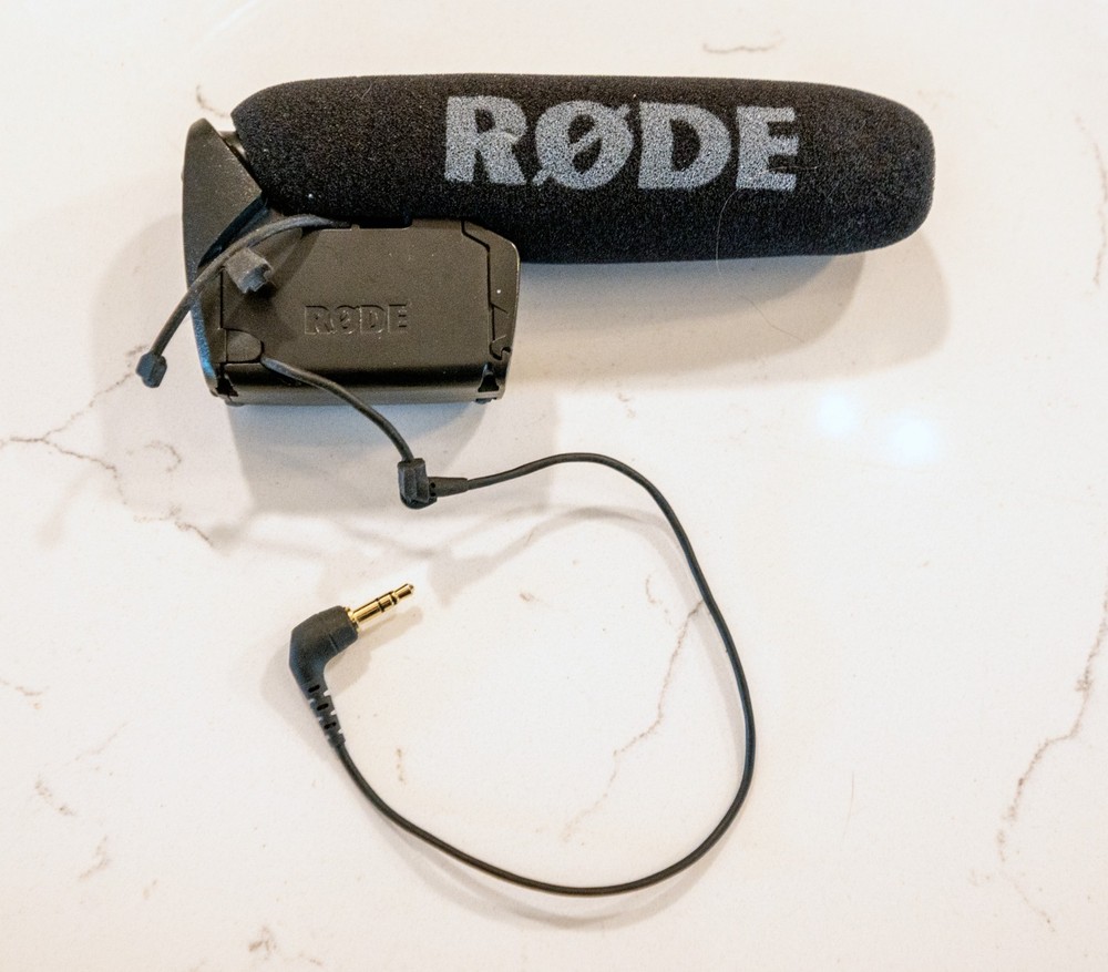 Rode VideoMic Camera-Mount Shotgun Microphone, MISSING CAMERA MOUNT