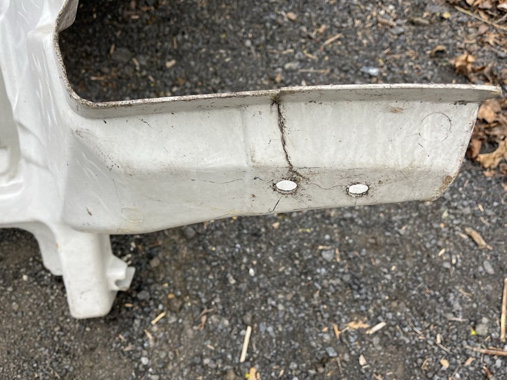 Freightliner Columbia Hood Frame Structure Support Skeleton Grill