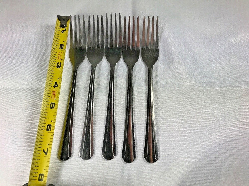 Set of 15 Qualite Dominion Silverware Dinner Flatware Serving for 5