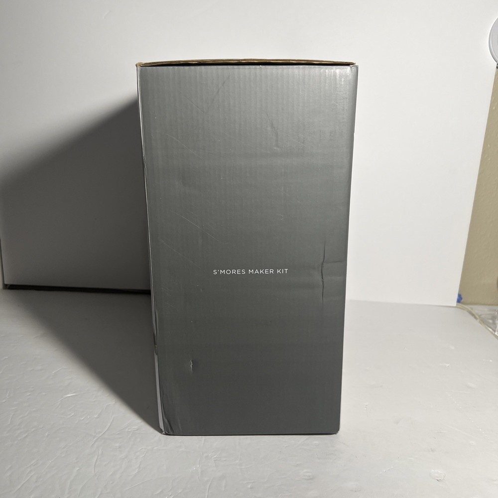 William Sonoma Smores Maker Kit New open box