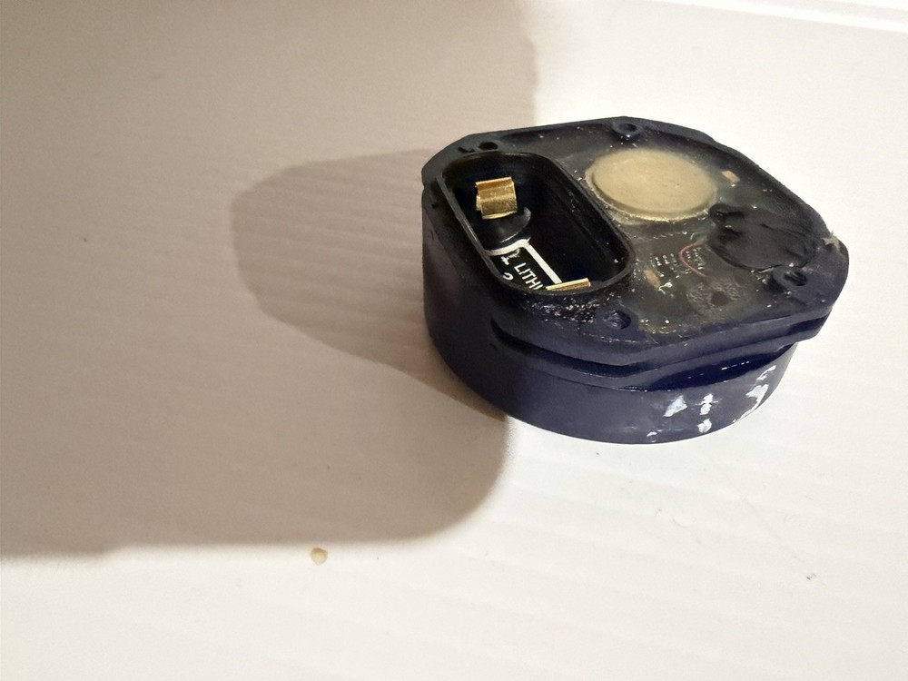 Suunto Alpha Lux dive computer - AS IS, Powers up.