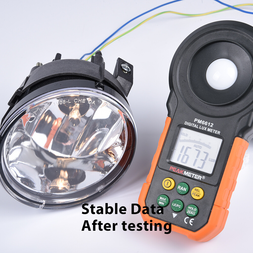 2pcs Fog Light Front Bumper Lamp+Bulbs Fit For 04-15 Nissan Titan 05-07 Armada