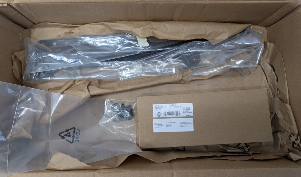 Chief FHB5196 Universal Flat Panel Mount Hardware Kit