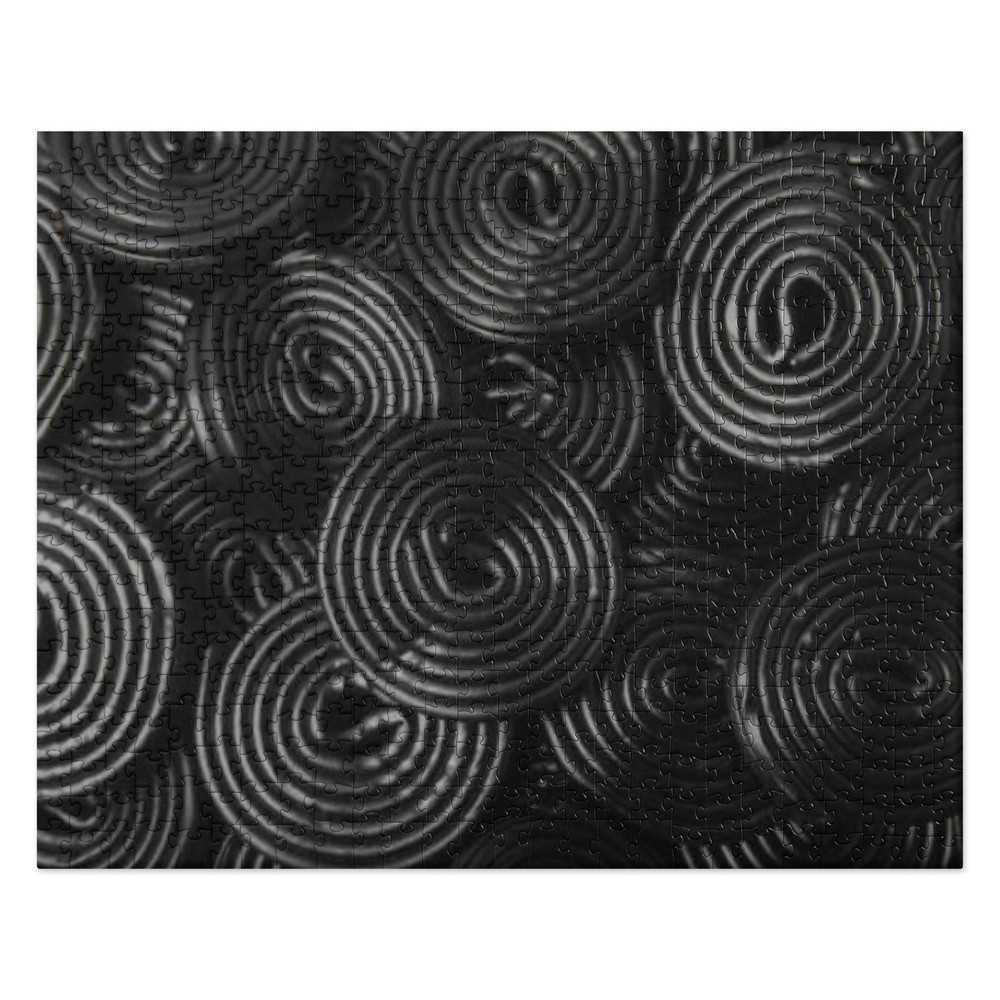 Black Licorice Spirals Jigsaw puzzle 520 pc